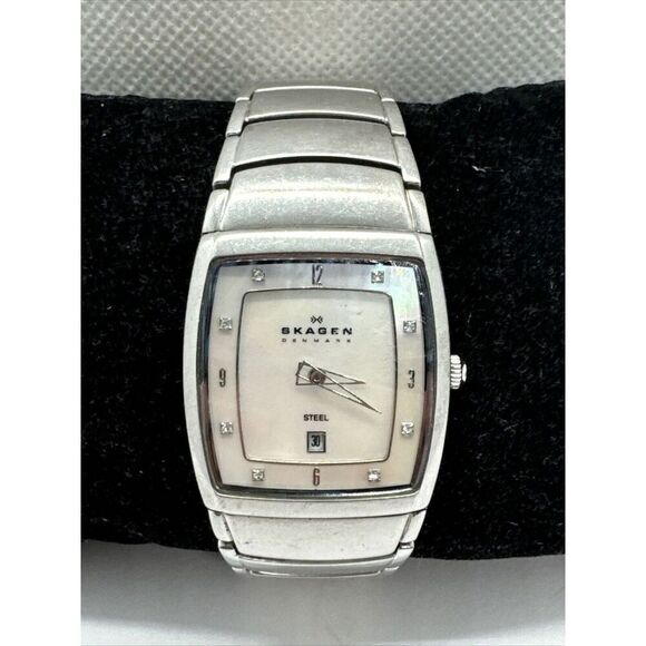 Skagen 380SSX Women\'s Silver Stainless Steel Analog Dial Quartz Watch AEA278 main image 9
